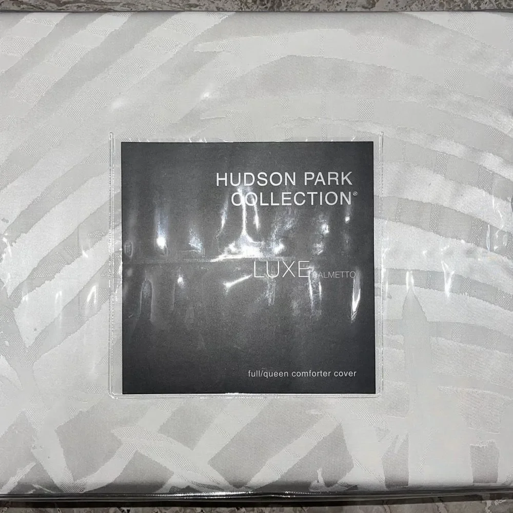 Hudson Park Palmetto Silk Blend White Queen Duvet Cover + 2-Pillow Shams, NWT